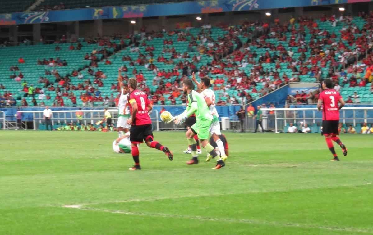 Vitria e Amrica se enfrentaram na Arena Fonte Nova, em Salvador, pelo Campeonato Brasileiro