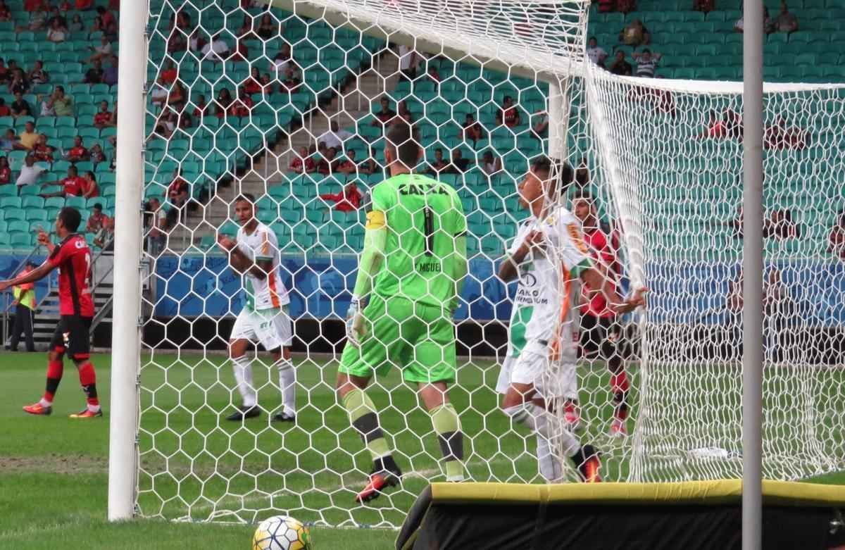 Vitria e Amrica se enfrentaram na Arena Fonte Nova, em Salvador, pelo Campeonato Brasileiro