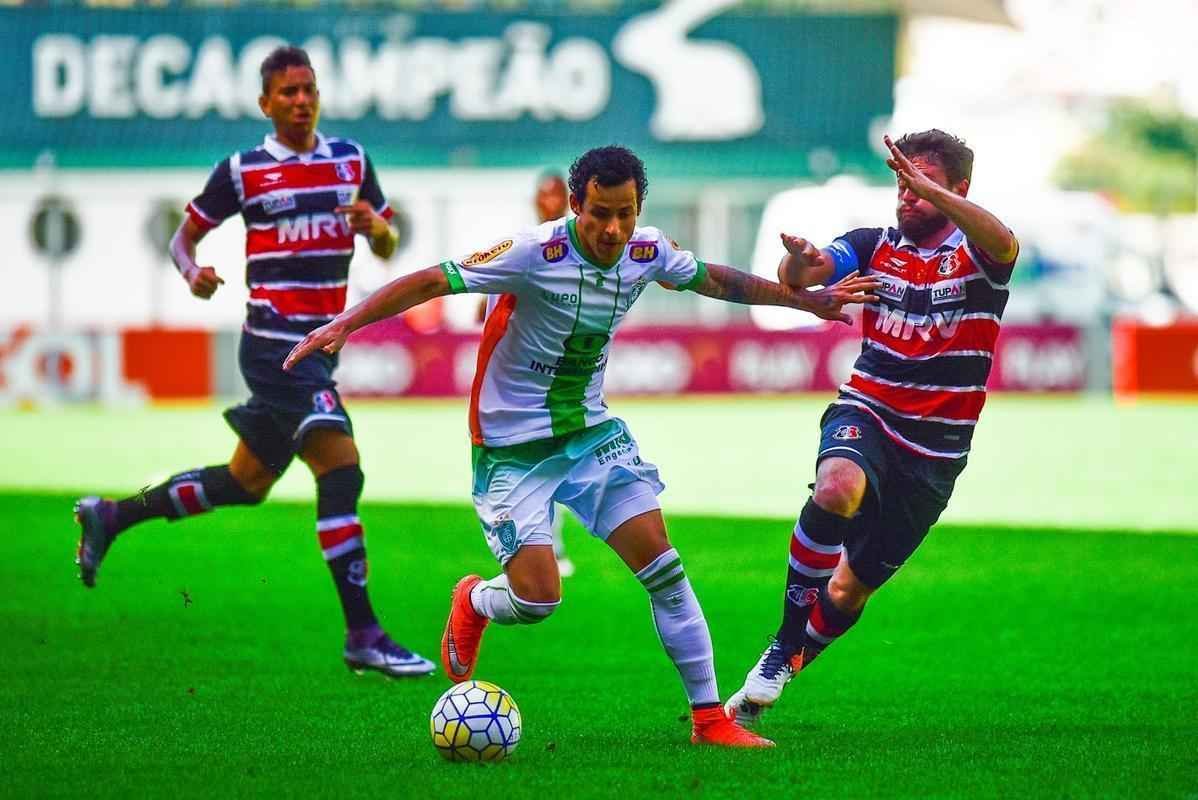 Danilo Dias - Chegou do futebol portugus a pedido de Srgio Vieira. Teve poucas oportunidades para mostrar a que veio (atuou em somente trs jogos). No deve continuar em 2017.