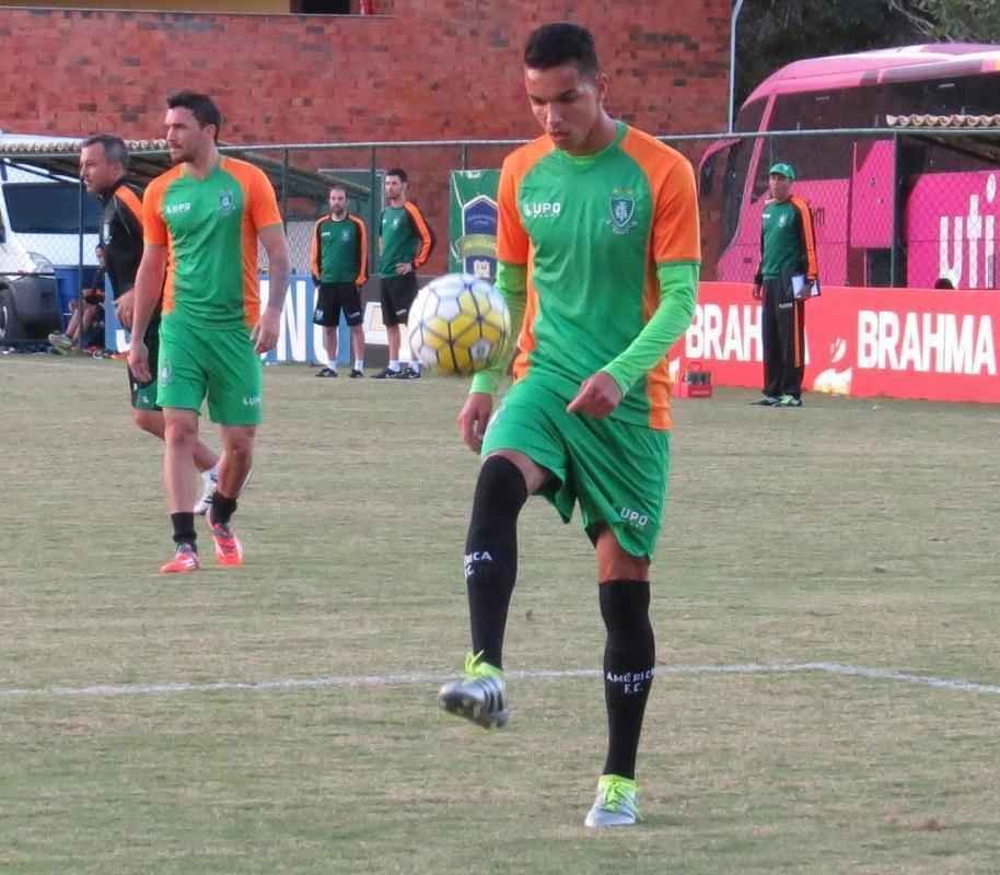 Makton - volante da base alviverde, o atleta pode ser mais aproveitado com um perodo menos conturbado no clube. Ele no entrou em campo na temporada.