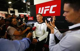 Media Day do UFC Fight Night 93, em Hamburgo - Veterano Josh Barnett fala aos jornalistas