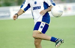 Lateral argentino Sorn, capito do Cruzeiro no incio dos anos 2000
