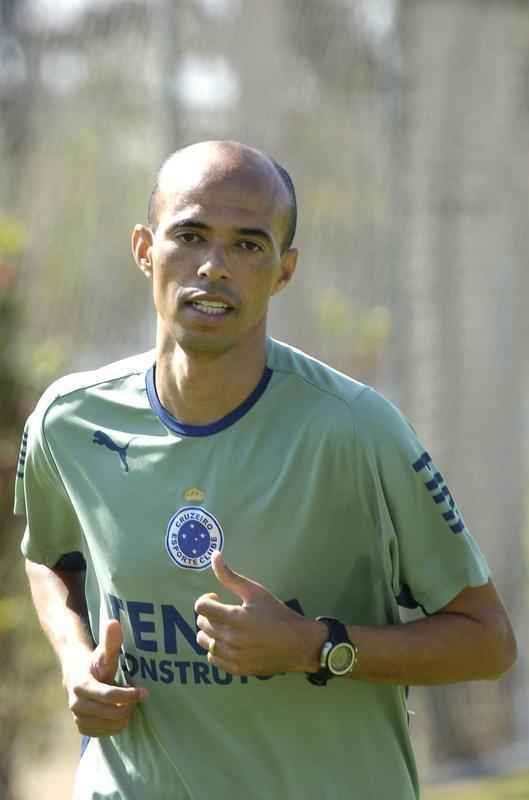 Volante Ricardinho, capito do Cruzeiro em 2007