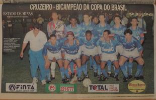 Nonato ( direita) como capito do Cruzeiro campeo da Copa do Brasil de 1996 sobre o Palmeiras