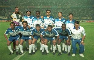 Gottardo (ao lado de Dida) como capito do Cruzeiro na conquista da Libertadores de 1997