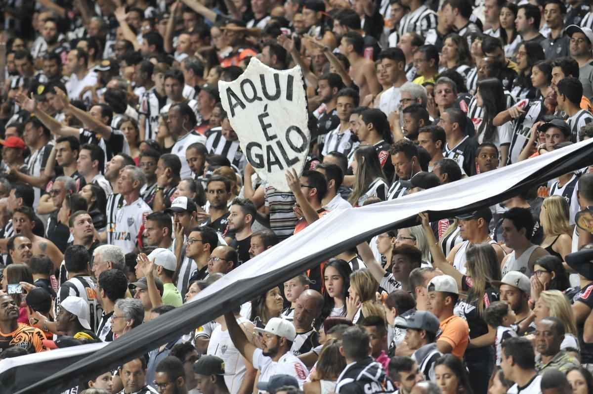 Atltico bate o Vitria por 2 a 1, no Independncia, com gols de Fred, e mantm briga pela liderana