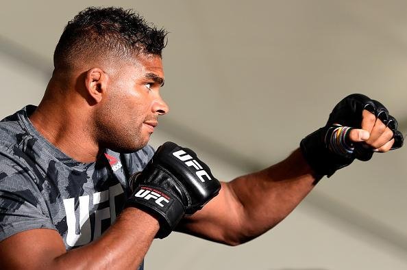 Alistair Overeem, desafiante de Stipe Miocic pelo cinturo do peso pesado