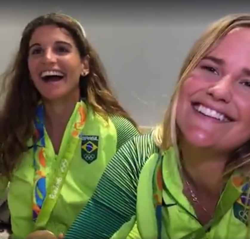 Donas de medalha histrica para a vela brasileira, Martine Grael e Kahena Kunze aproveitam frias com a famlia e planejam viajar.