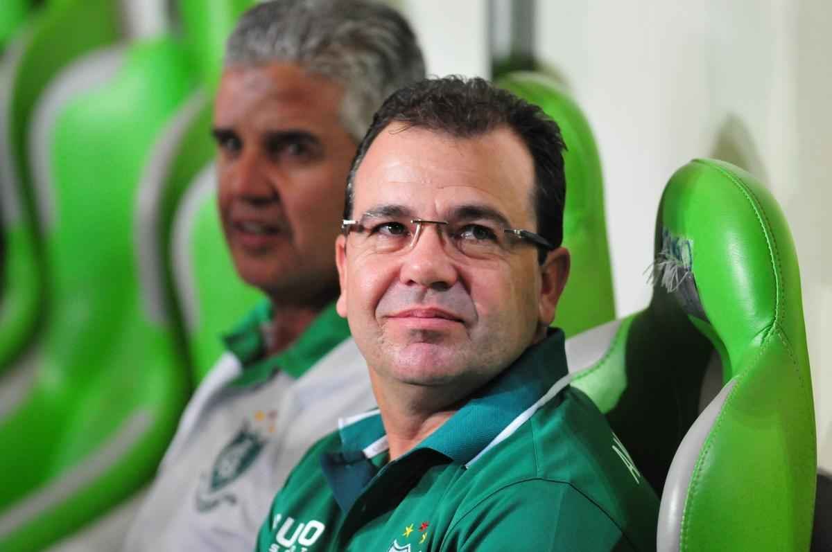 Imagens do clssico entre Amrica e Cruzeiro, no Independncia, pelo Campeonato Brasileiro