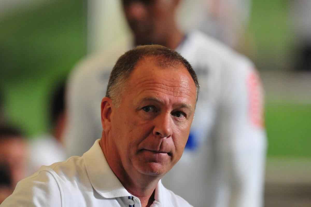 Imagens do clssico entre Amrica e Cruzeiro, no Independncia, pelo Campeonato Brasileiro