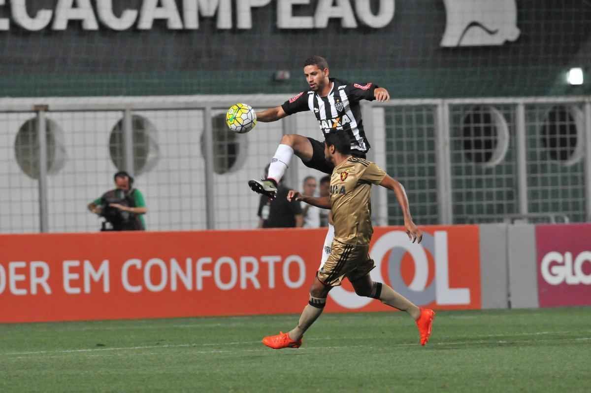 Imagens do jogo entre Atltico e Sport no Independncia