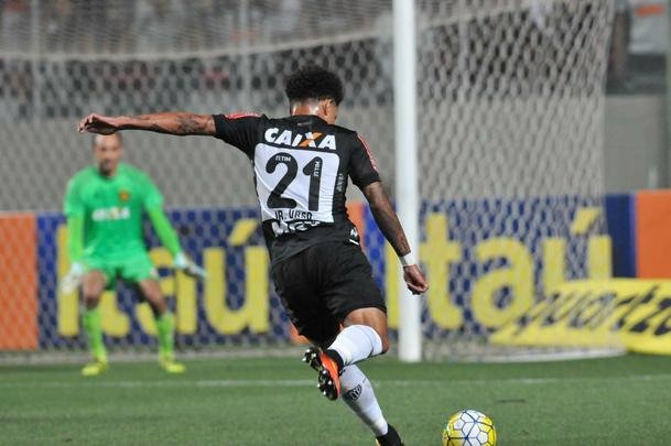 Imagens do jogo entre Atltico e Sport no Independncia