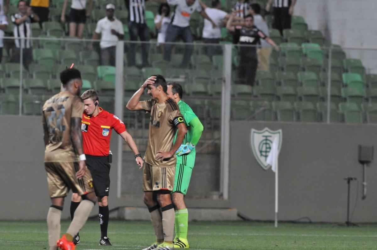 Imagens do jogo entre Atltico e Sport no Independncia