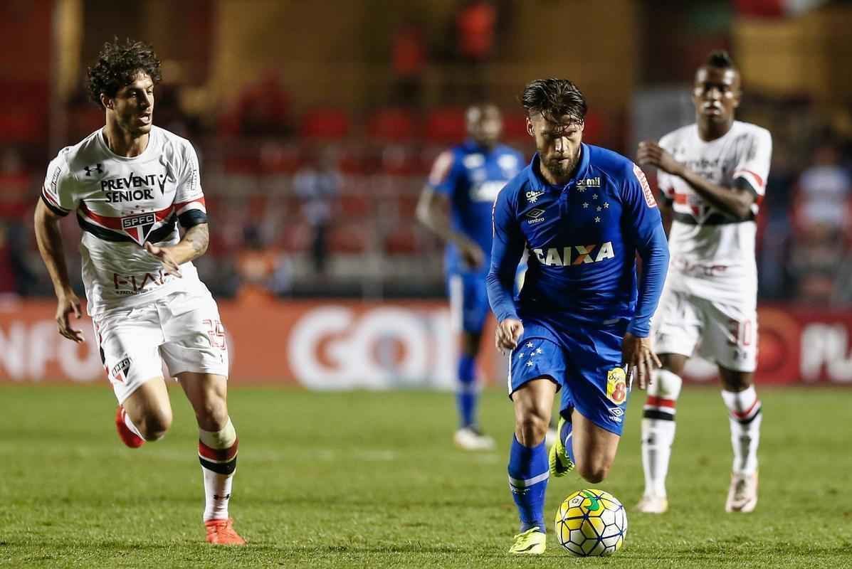 Fotos do jogo entre So Paulo e Cruzeiro, no Morumbi, pela 25 rodada do Campeonato Brasileiro