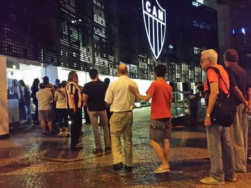 Biografia do dolo atleticano Reinaldo  lanada na Sede do Galo, em Lourdes