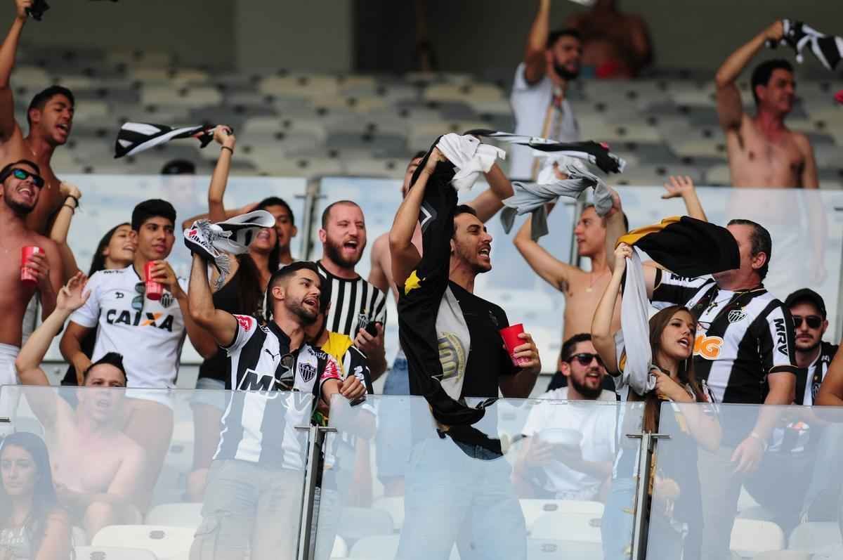 Torcedores do Atltico no Mineiro durante o clssico contra o Cruzeiro pela 26 rodada do Brasileiro