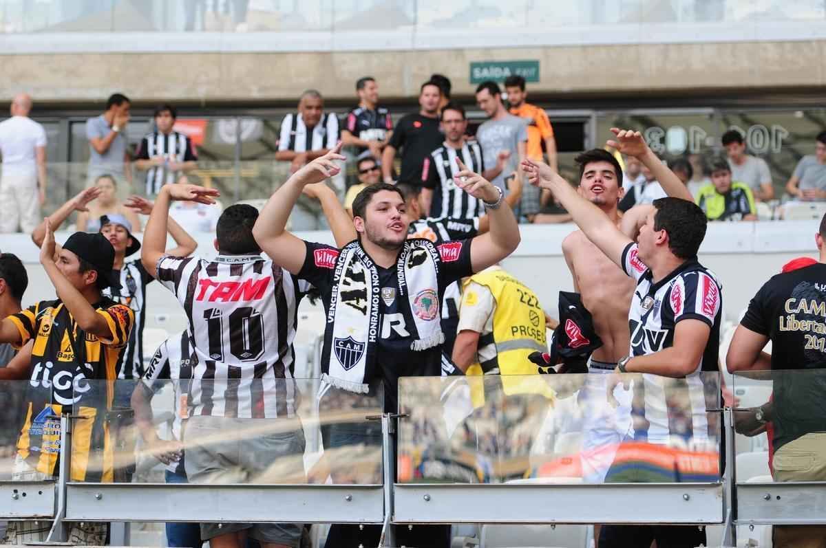 Torcedores do Atltico no Mineiro durante o clssico contra o Cruzeiro pela 26 rodada do Brasileiro