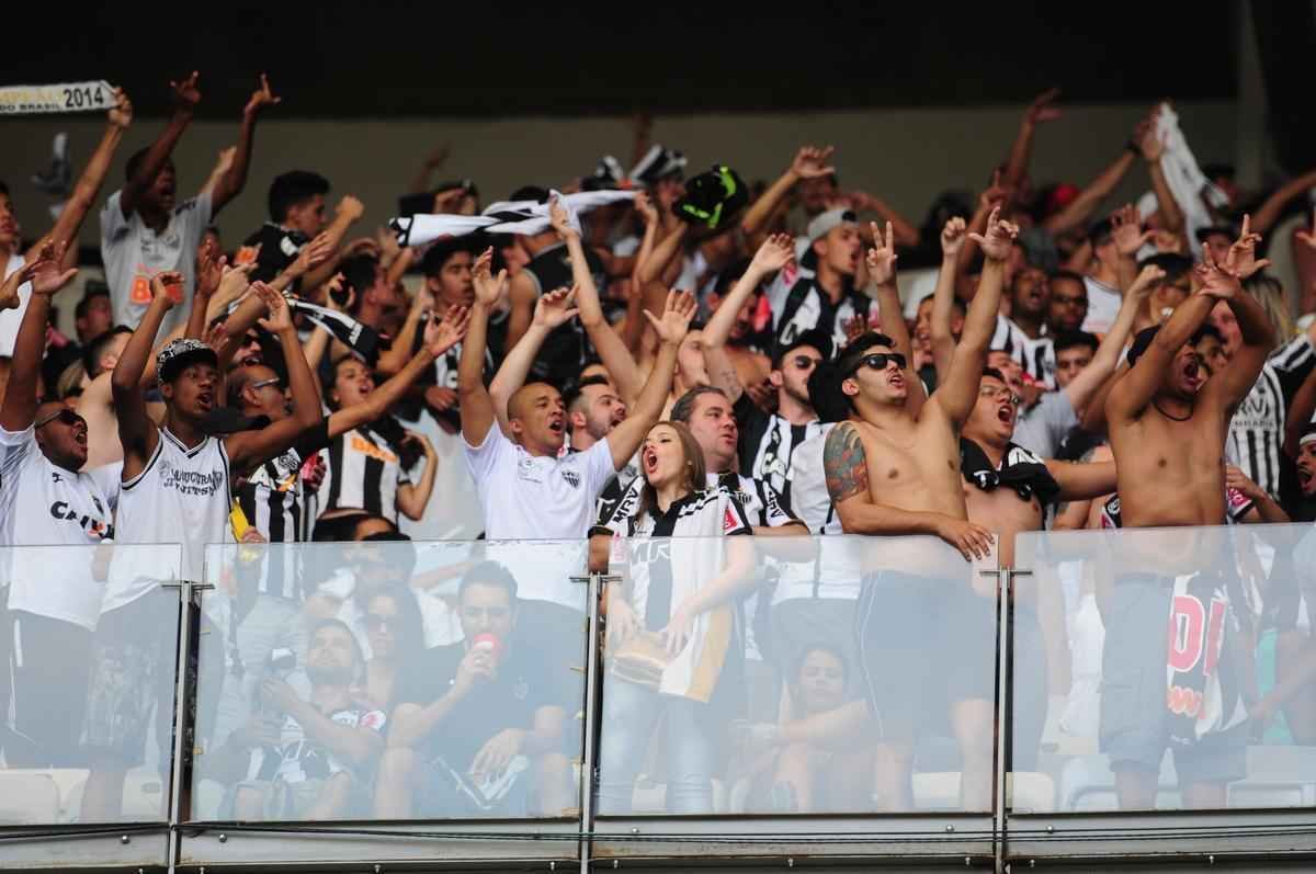 Torcedores do Atltico no Mineiro durante o clssico contra o Cruzeiro pela 26 rodada do Brasileiro