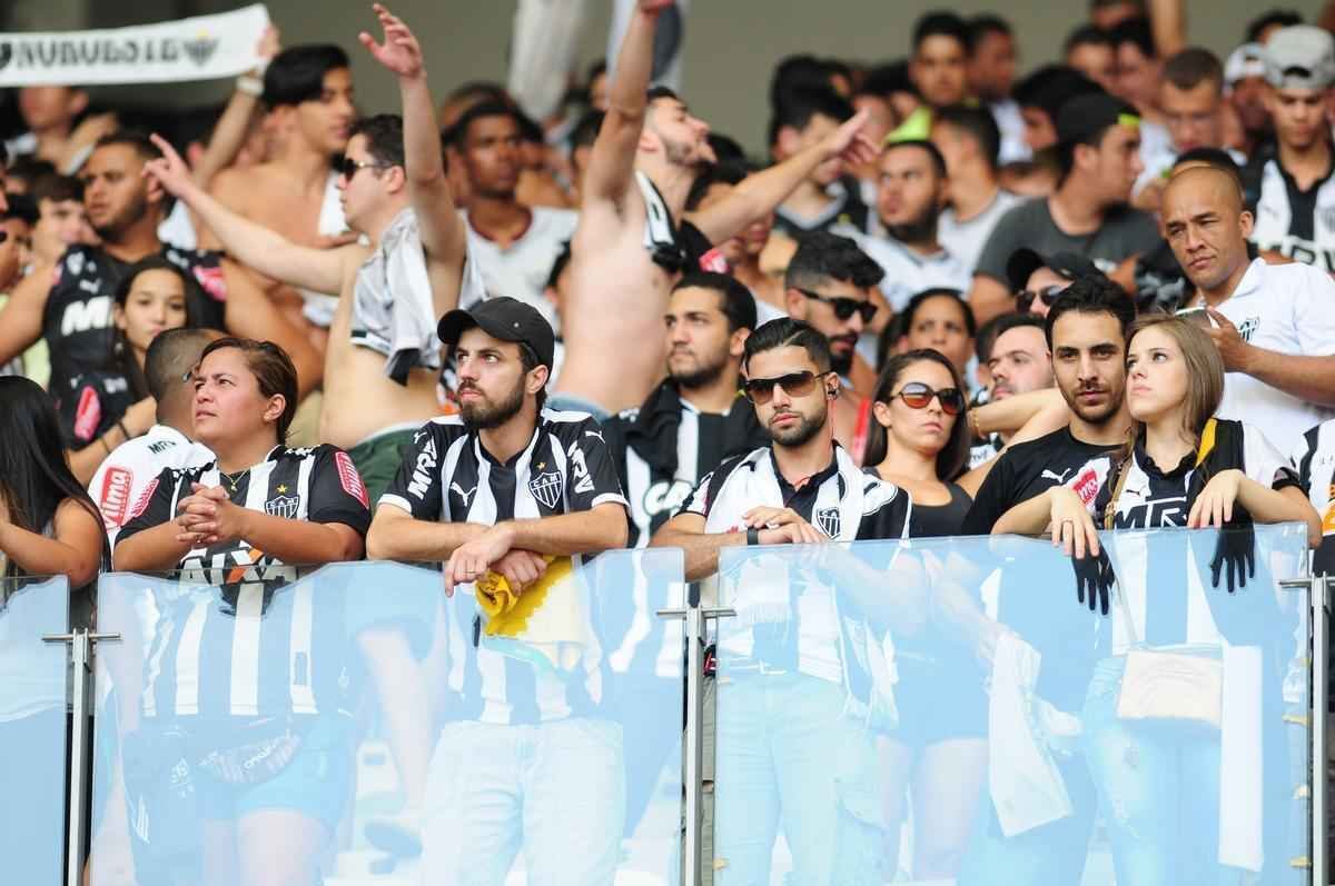 Torcedores do Atltico no Mineiro durante o clssico contra o Cruzeiro pela 26 rodada do Brasileiro
