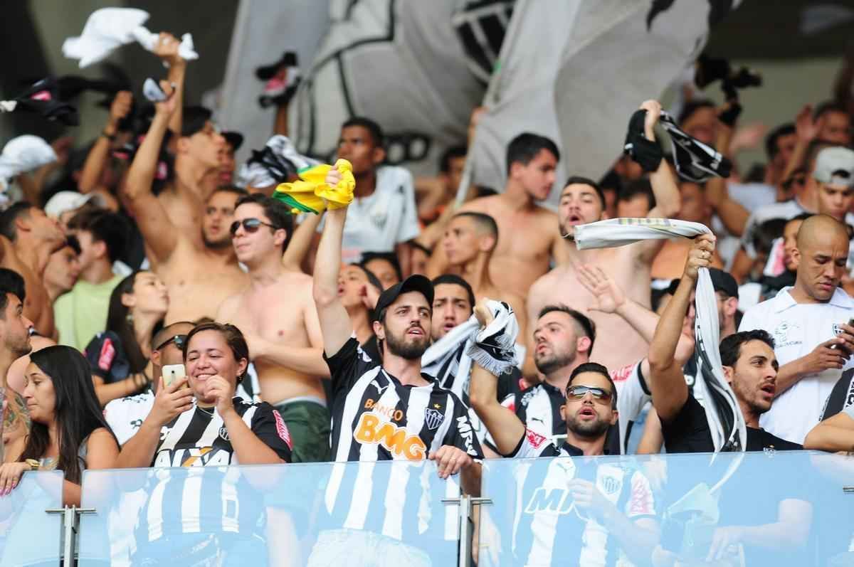 Torcedores do Atltico no Mineiro durante o clssico contra o Cruzeiro pela 26 rodada do Brasileiro