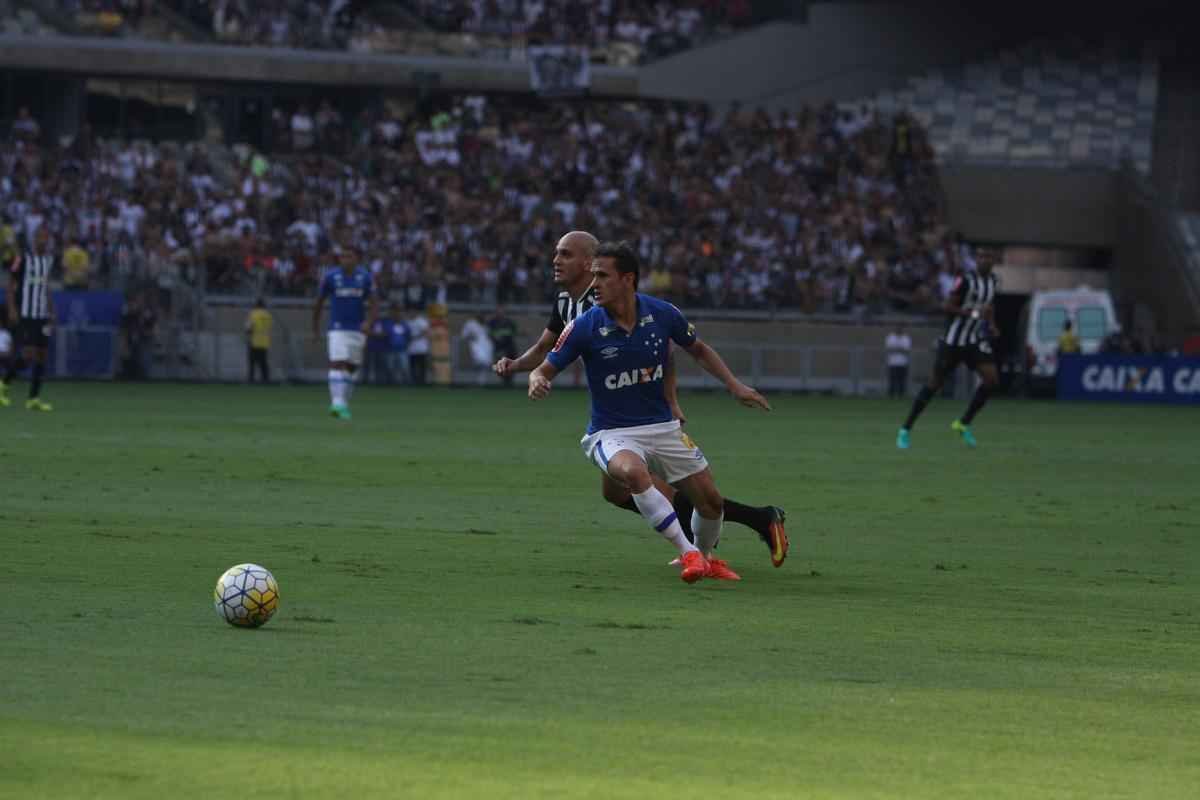 Imagens do segundo tempo do clssico entre Cruzeiro e Atltico, no Mineiro