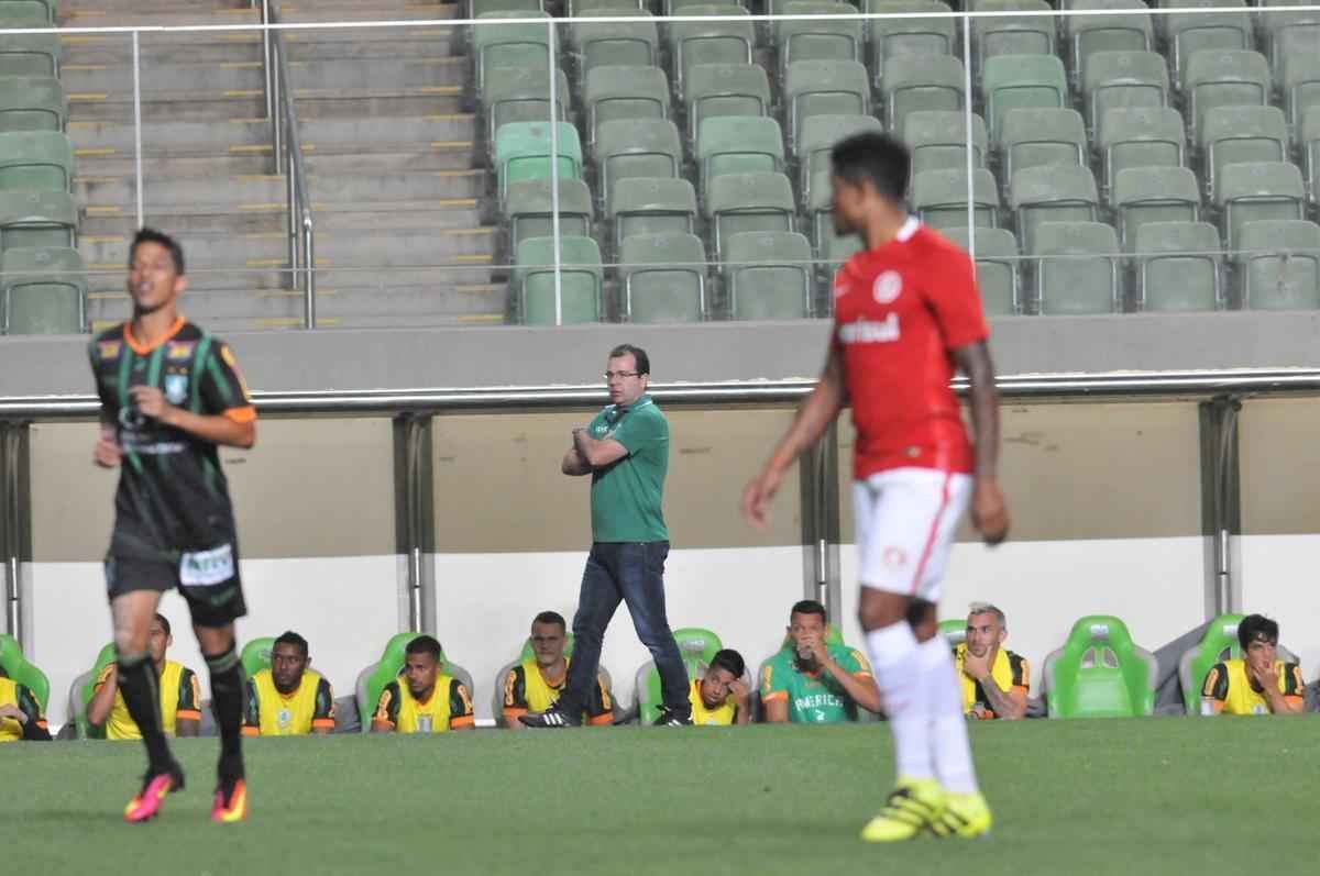 Imagens do jogo entre Amrica e Internacional no Independncia