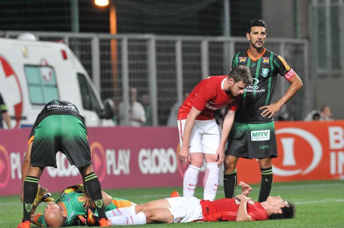 Imagens do jogo entre Amrica e Internacional no Independncia