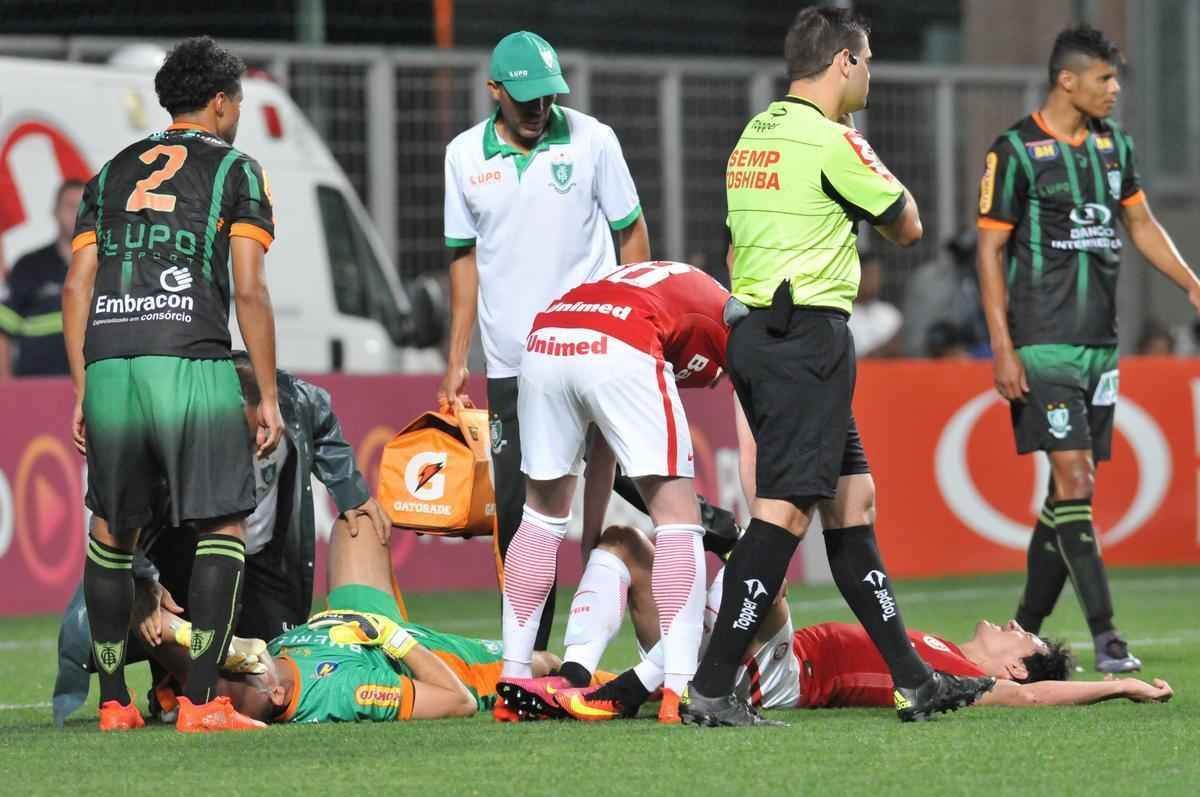 Imagens do jogo entre Amrica e Internacional no Independncia