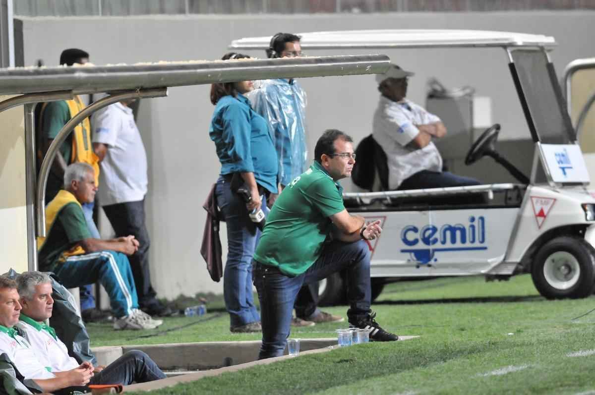 Imagens do jogo entre Amrica e Internacional no Independncia