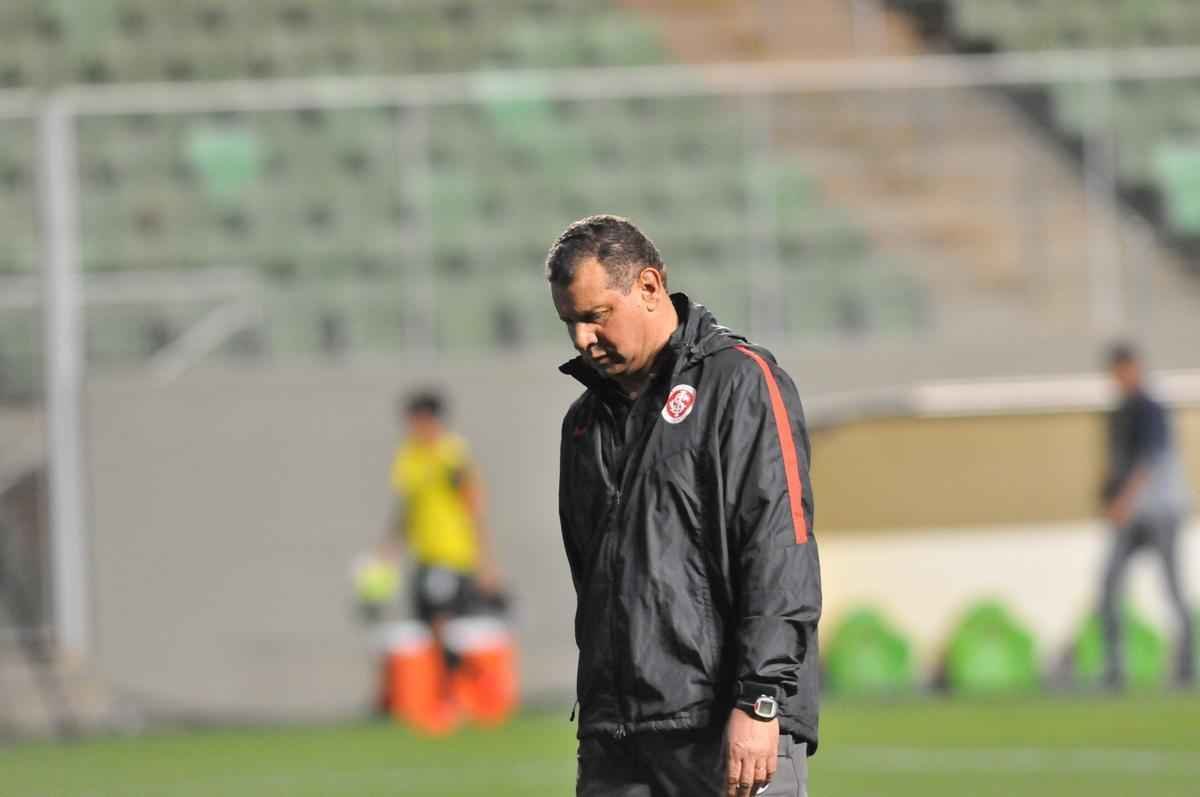 Imagens do jogo entre Amrica e Internacional no Independncia