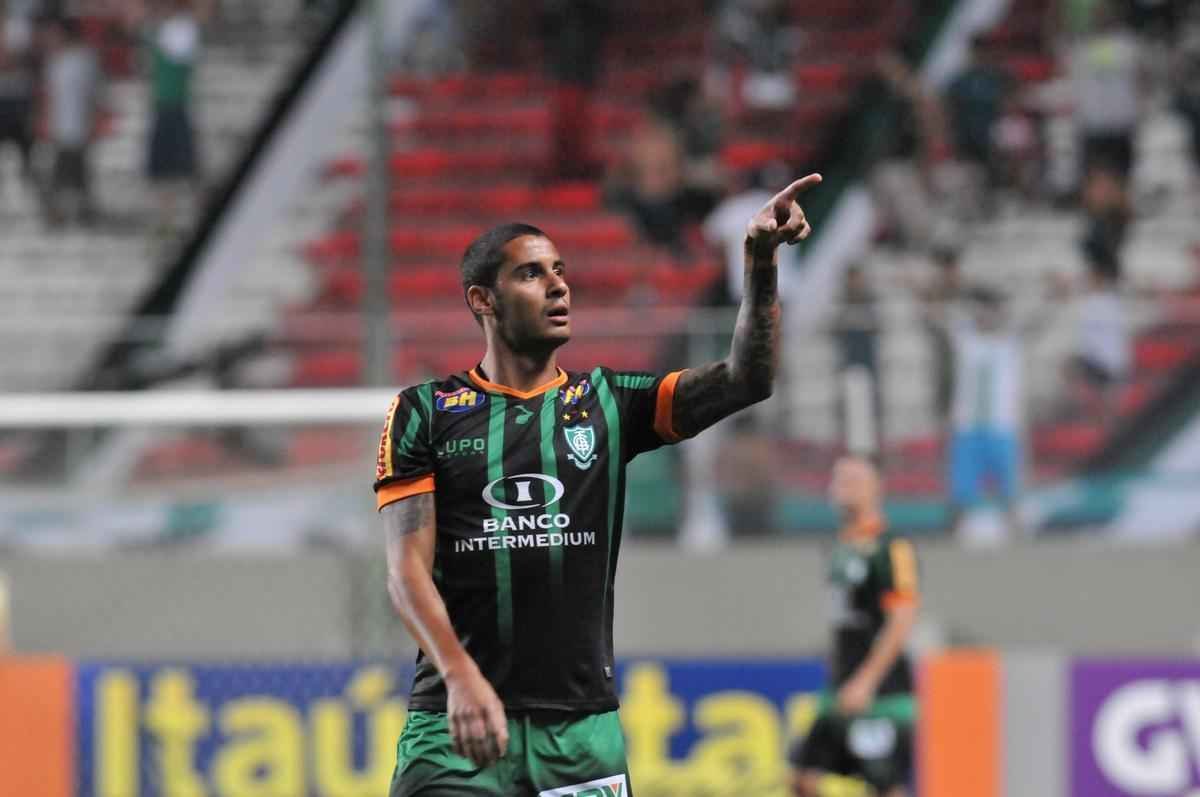 Imagens da comemorao do gol de Michael contra o Internacional