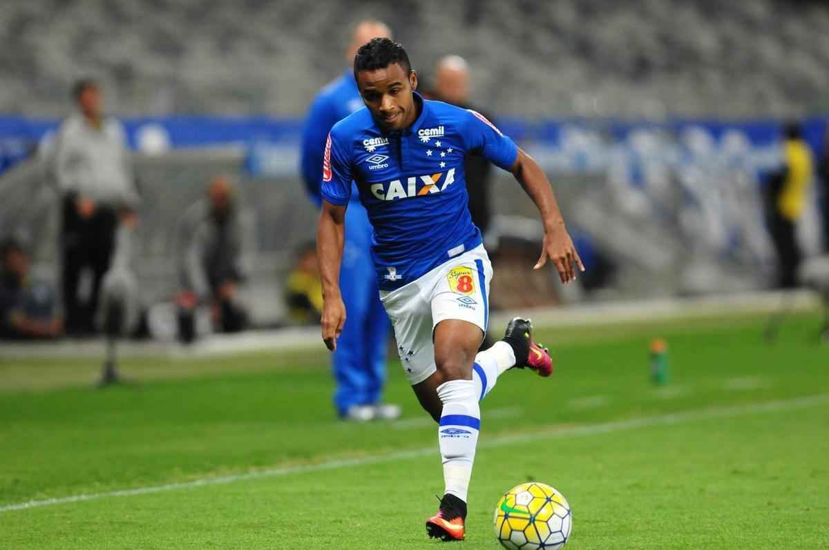 Fotos do jogo entre Cruzeiro e Botafogo, pela Copa do Brasil, no Mineiro