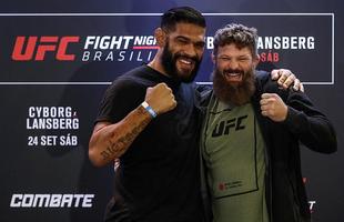 Media Day do UFC Fight Night Braslia - Amigos de longa data, Pezo e Roy Nelson se abraam