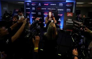 Media Day do UFC Fight Night Braslia - Concorrida entrevista de Cris Cyborg 