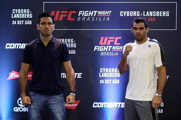 Media Day do UFC Fight Night Braslia - Phillipe Nover e Renan Baro posados 