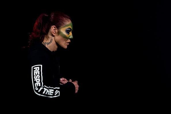 Pesagem do UFC Fight Night 95 - Cris Cyborg entra em grande estilo no palco
