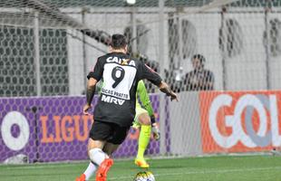 Fotos do segundo tempo da vitria do Atltico sobre o Inter por 3 a 1; Pratto fez terceiro gol