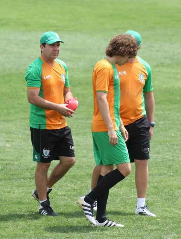 Confira imagens da entrevista exclusiva do tcnico Ederson Moreira