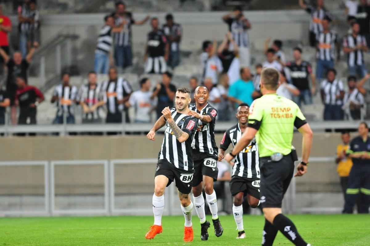 Imagens da vitria do Atltico sobre o Juventude no Mineiro