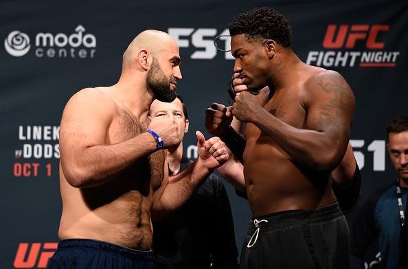 Pesagem do UFC em Portland - Shamil Abdurakhimov (116,1kg) e Walt Harris (115,2kg) 