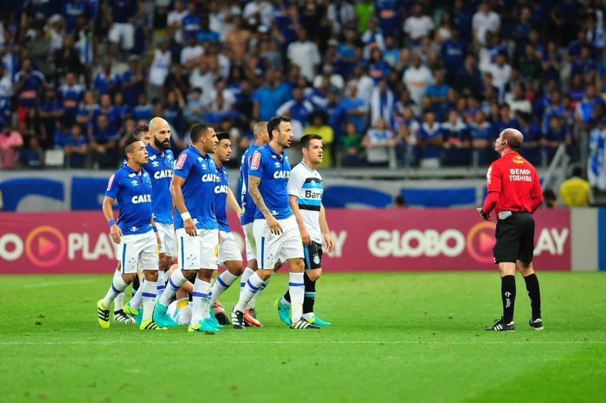 Cruzeiro x Grmio, jogo disputado no Mineiro e vlido pelo Campeonato Brasileiro