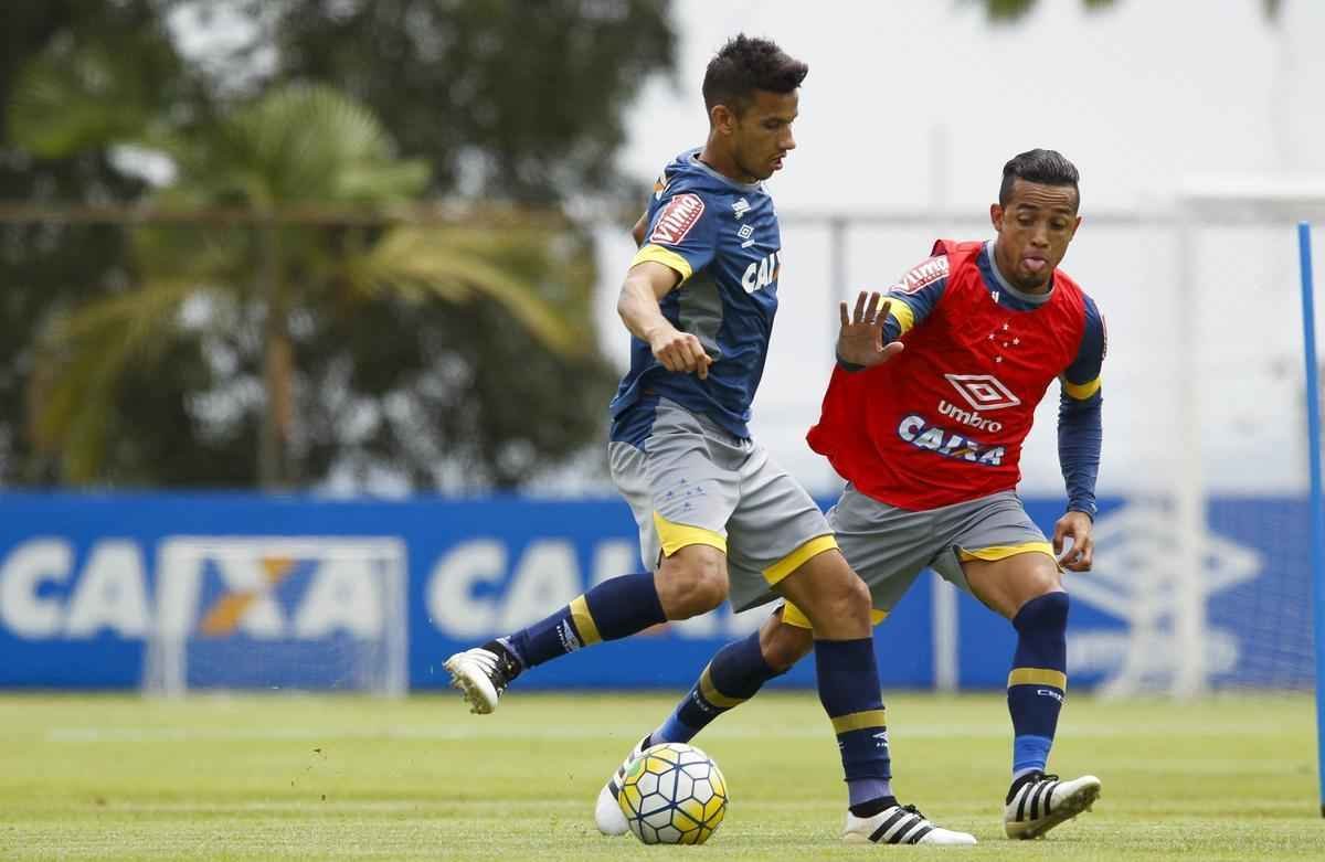 Mano comandou atividade tcnica nesta quarta, antes de Cruzeiro x Ponte, jogo de sbado, pela Srie A