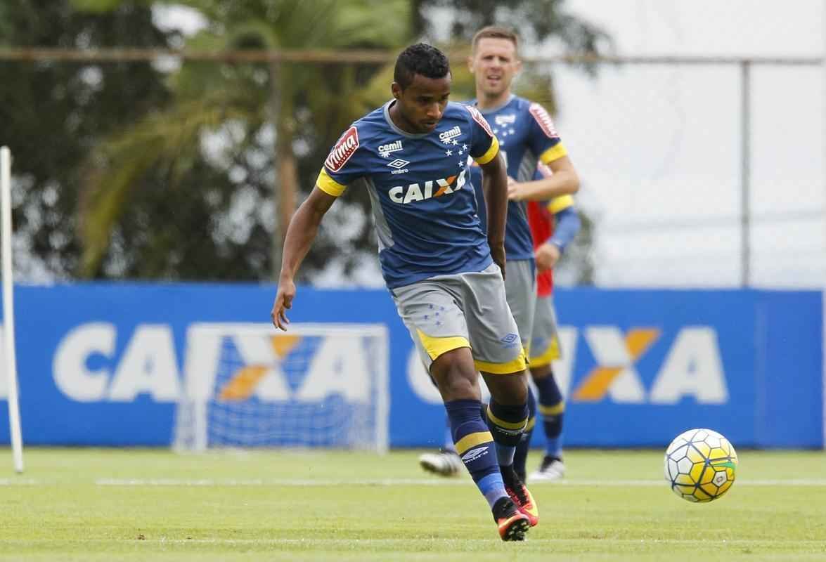 Mano comandou atividade tcnica nesta quarta, antes de Cruzeiro x Ponte, jogo de sbado, pela Srie A