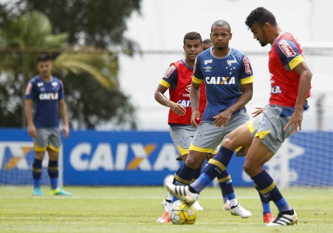 Mano comandou atividade tcnica nesta quarta, antes de Cruzeiro x Ponte, jogo de sbado, pela Srie A