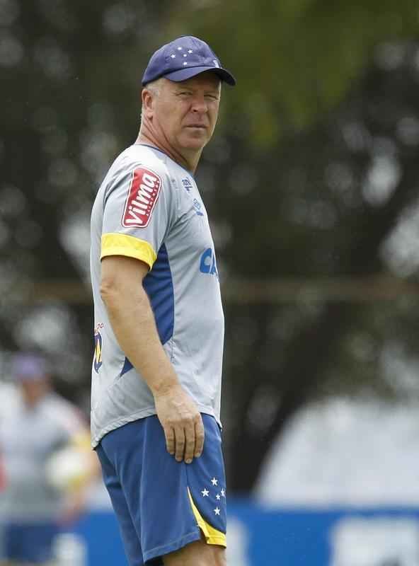 Mano comandou atividade tcnica nesta quarta, antes de Cruzeiro x Ponte, jogo de sbado, pela Srie A