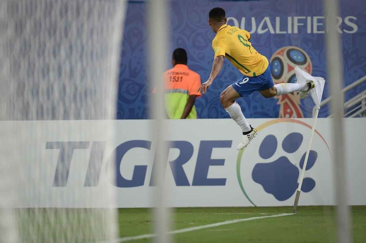 Imagens de Brasil x Bolvia em Natal