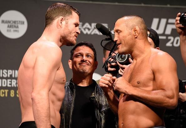 Pesagem do UFC 204 - Michael Bisping (83,9kg) x Dan Henderson (83,5kg) 