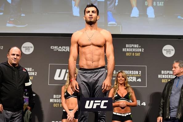 Pesagem do UFC 204 - Gegard Mousasi, adversrio de Vitor Belfort em Manchester
