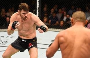 Na luta principal do UFC 204, em Manchester, Michael Bisping supera Dan Henderson em pol�mica decis�o un�nime dos ju�zes e tem sucesso na primeira defesa de cintur�o do peso m�dio