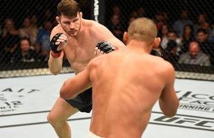 Na luta principal do UFC 204, em Manchester, Michael Bisping supera Dan Henderson em pol�mica decis�o un�nime dos ju�zes e tem sucesso na primeira defesa de cintur�o do peso m�dio